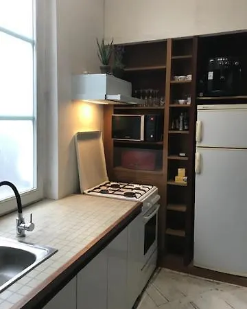 Hypercentre De Troyes, Le Bouchon, Proche Gare *